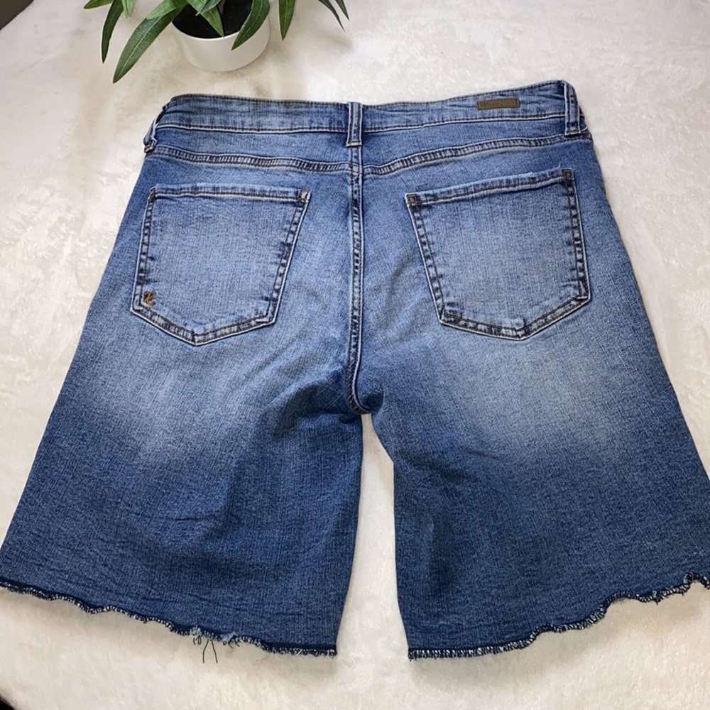 Kut From The Cloth Button Fly Catherine High Rise Boyfriend Short - Picture 2 of 14